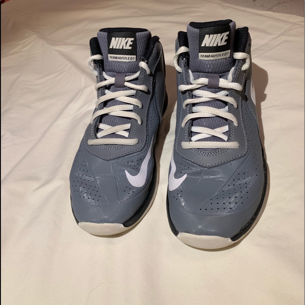 Nike team hustle D7